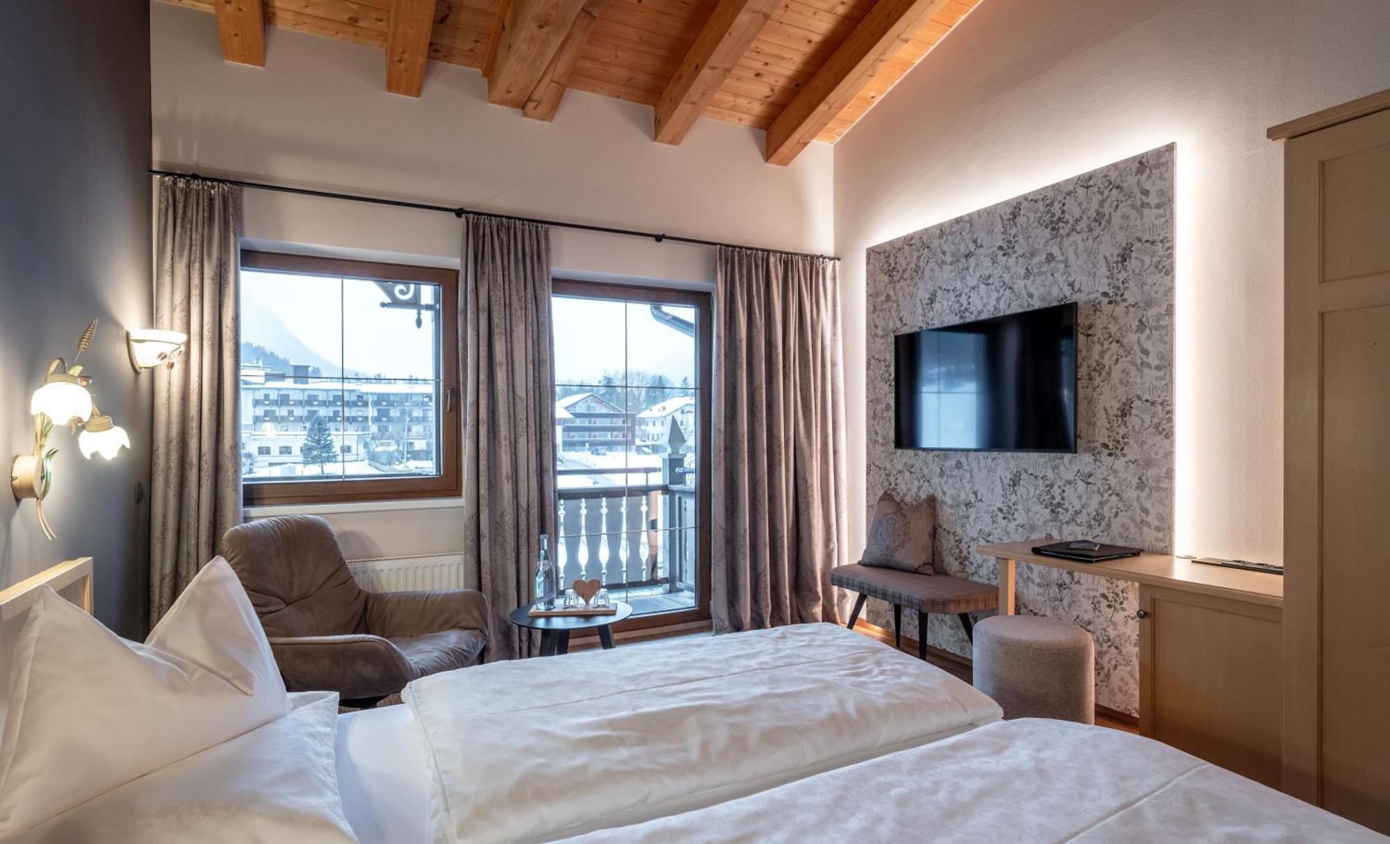 Hotel Der Wiesenhof Пертизау Экстерьер фото